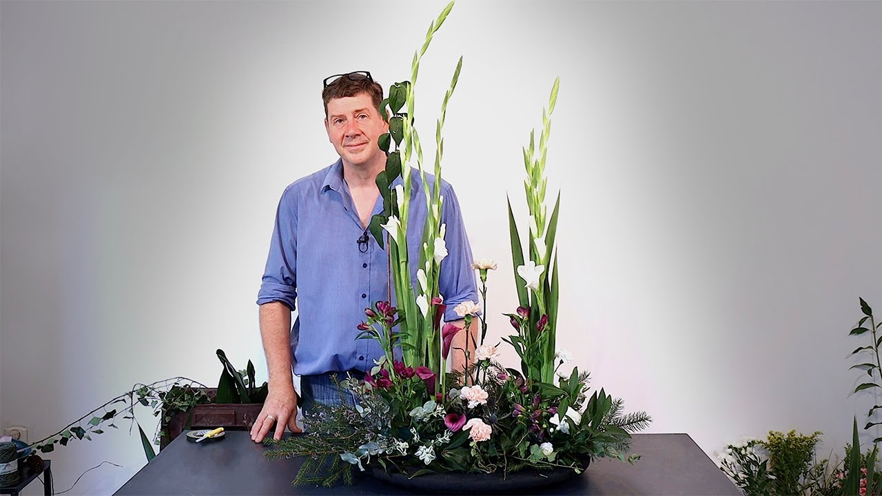 How To Make A Winter Floral Parallel Design