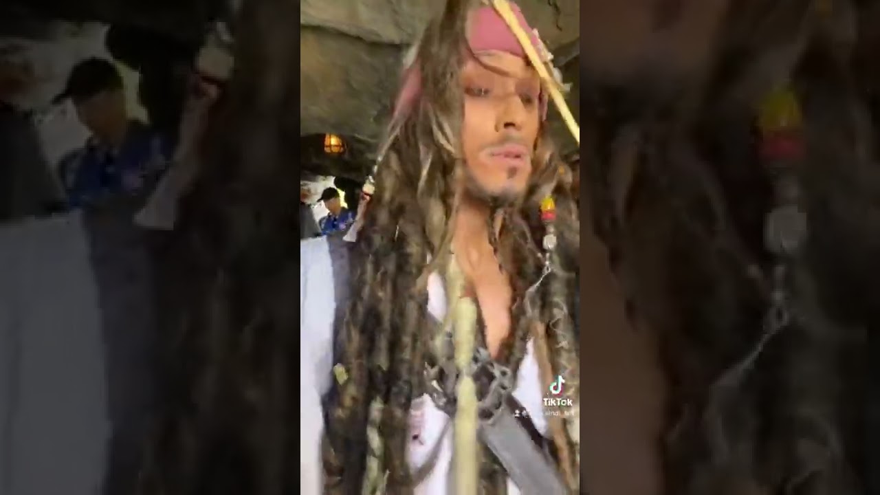 Bella & Jack Sparrow Disneyland Paris part 2