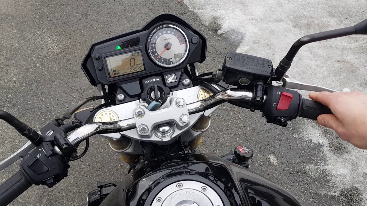 Honda CB600F Hornet 2006 cold engine start and walkaround
