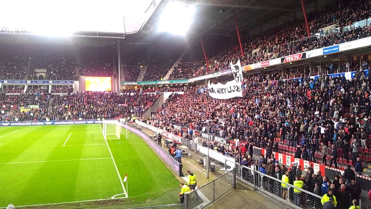 PSV - fc Groningen singing for Mark van Bommel