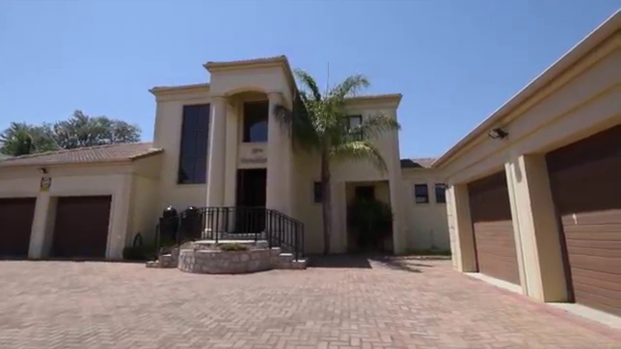 Buter Properties | 4 Bedroom House for Sale in Sonstraal Heights