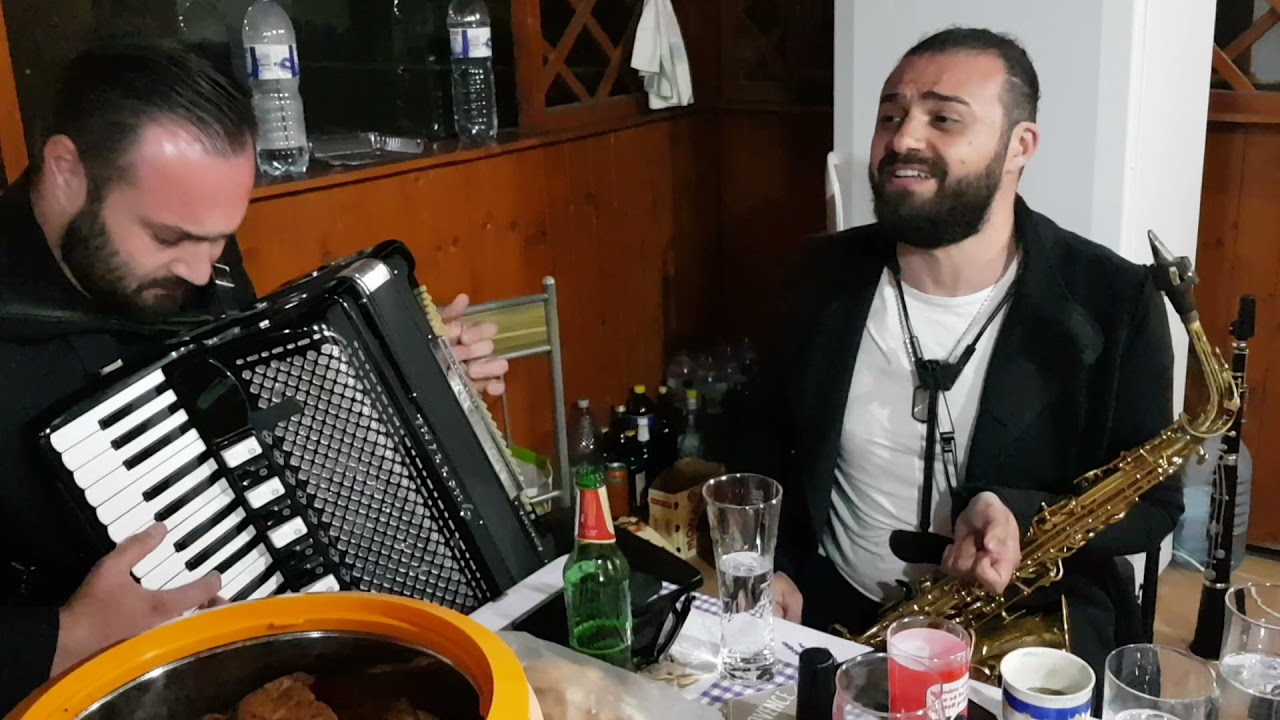Gabi Iorga-Sax.si Voce & Dema Cosmin-Acordeon--Interpretari Ardeal!!!
