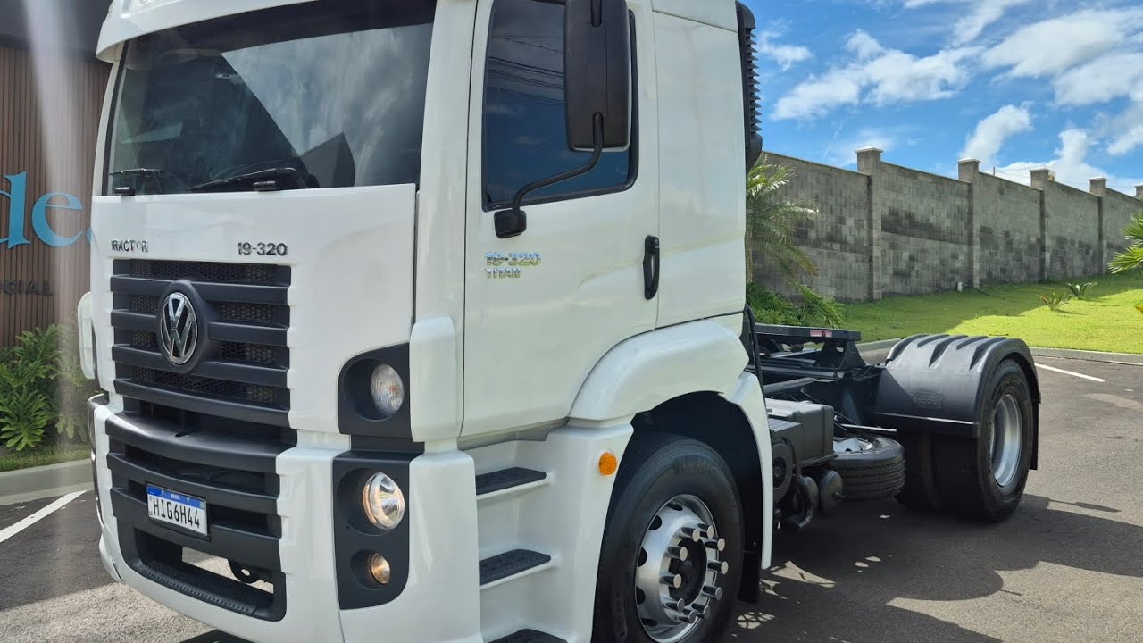 VW 19-320, completo com ar condicionado 