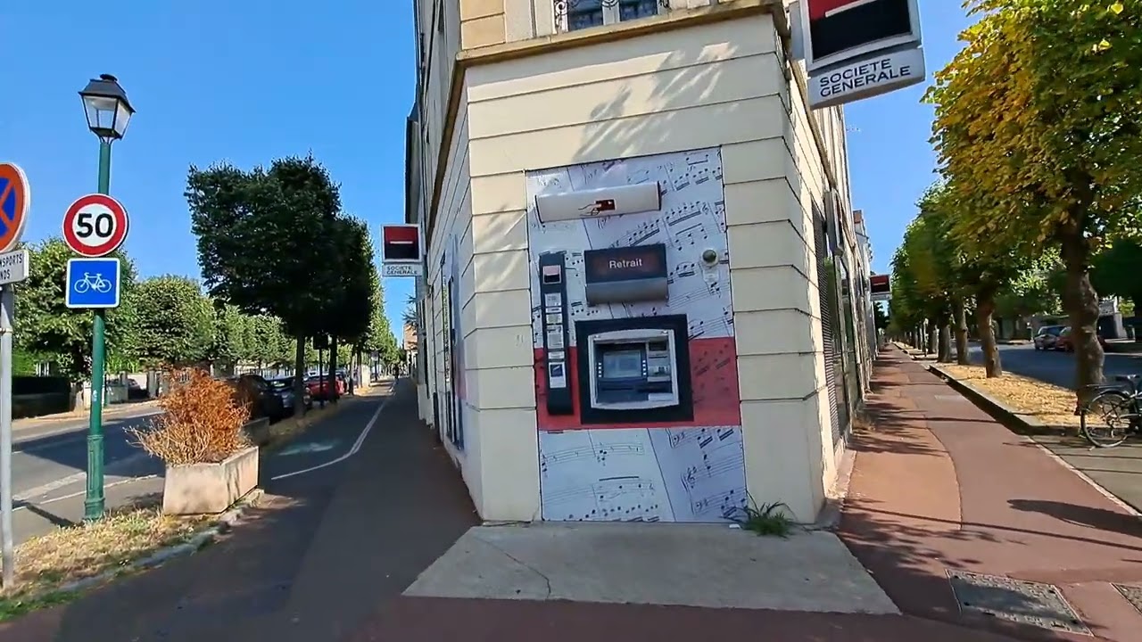 PARIS :  Croissy sur Seine (&Icirc;le de France) . Flashback 2023. Beautiful Place.