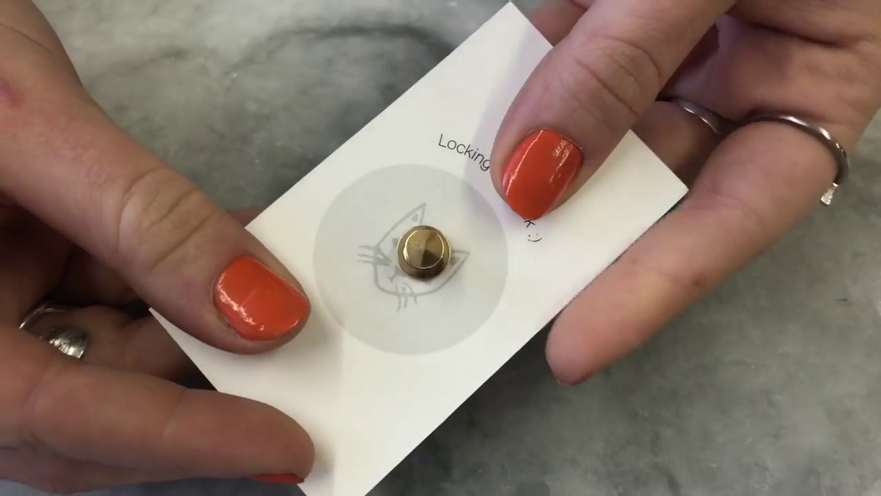 How to use locking pinbacks / pin keepers