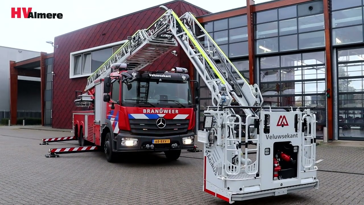 Nieuw redvoertuig brandweer Almere in dienst