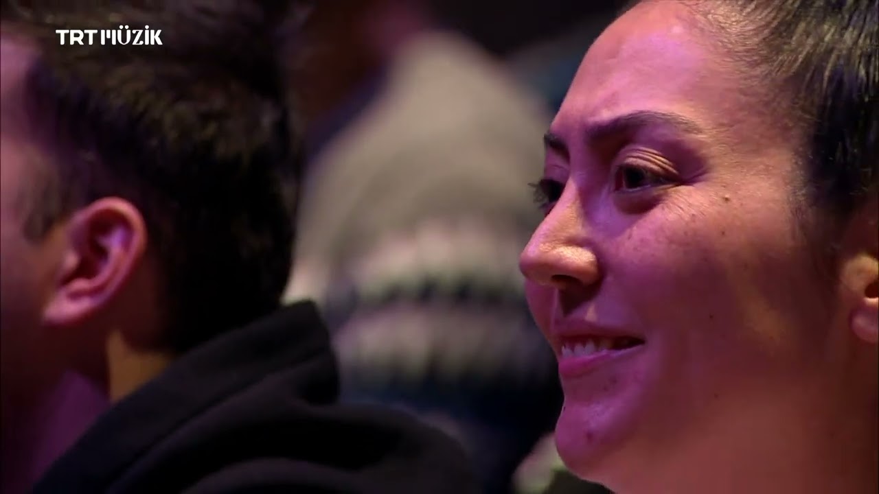 Umut Sülünoğlu - Bahçalarda Mor Meni