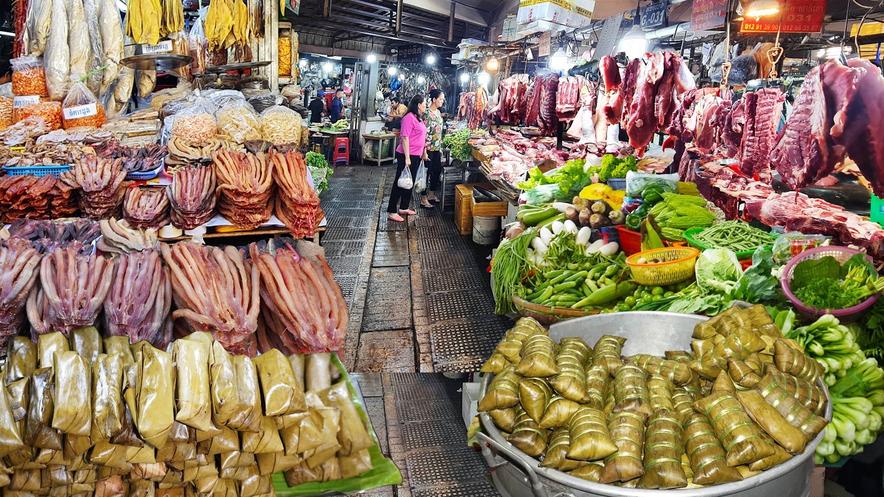 This Massive Asian Food Market Supplies an Entire City Every Day
