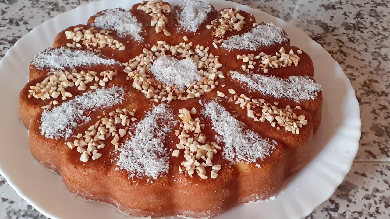 كيكة العيد في مول الوردة/هشة ورائعة المذاق