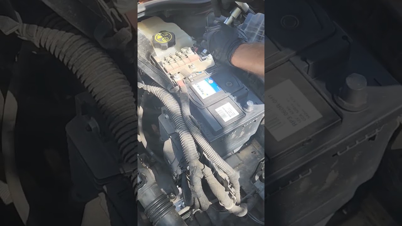 Как меняют аккумулятор в Израиле? #израиль #жизнь#жизнь_в_израиле