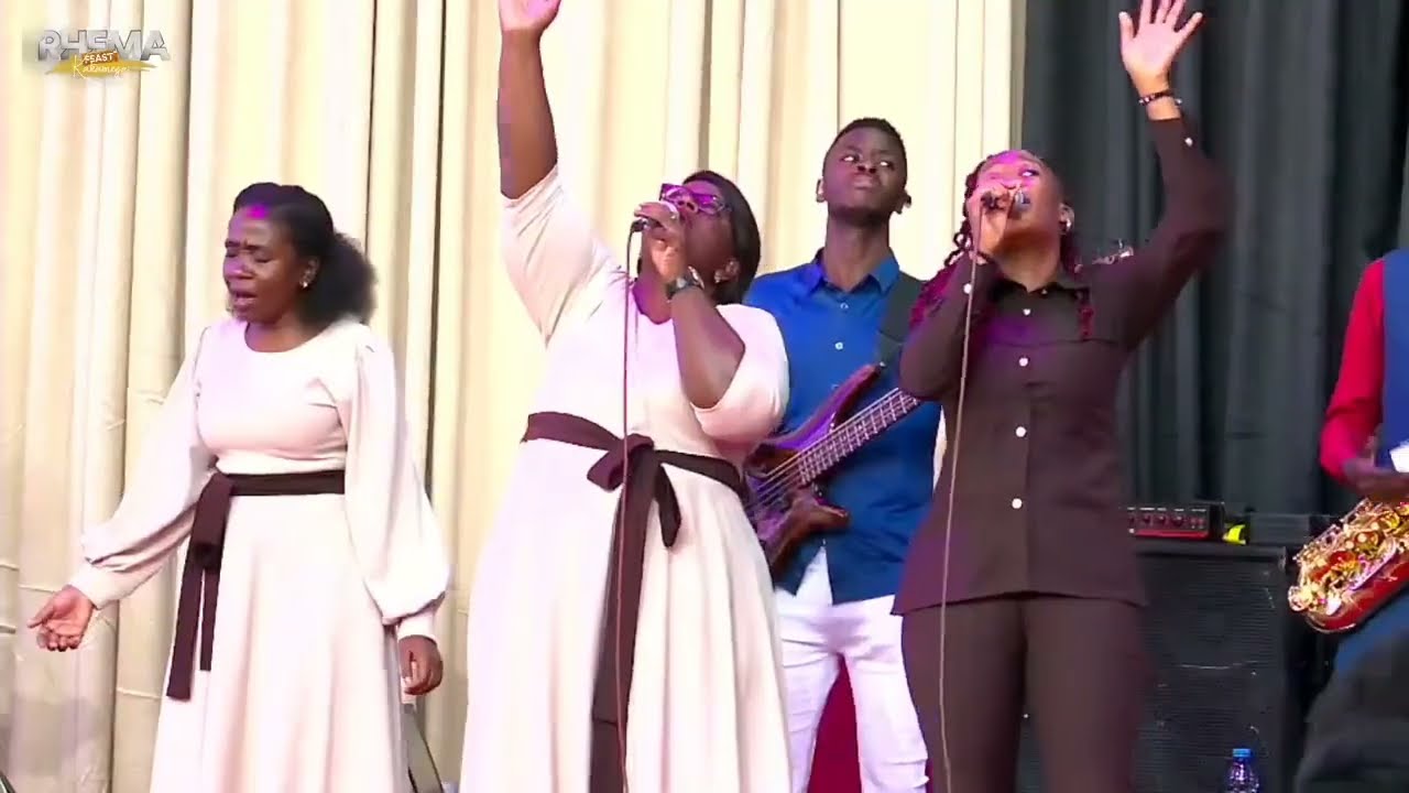 KIMBILIO +NaCHOTAKA Ni IWEWE  WORSHIP MEDLEY AT  RHEMA FEAST KAKAMEGA WITH DCIU WORSHIP TEAM