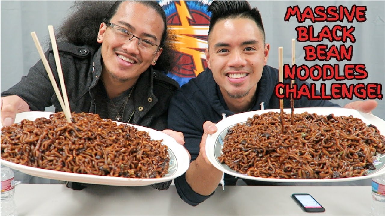 MASSIVE BLACK BEAN NOODLES CHALLENGE! JJAJANGMYEON | MUKBANG | 4 PACKAGES EACH