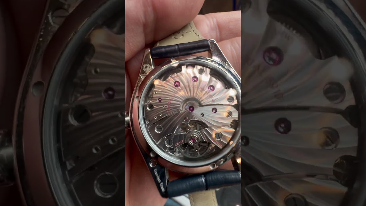 Omega &mdash; 4 500 &euro; Изысканный циферблат. Полный комплект. Стиль, который говорит за вас.