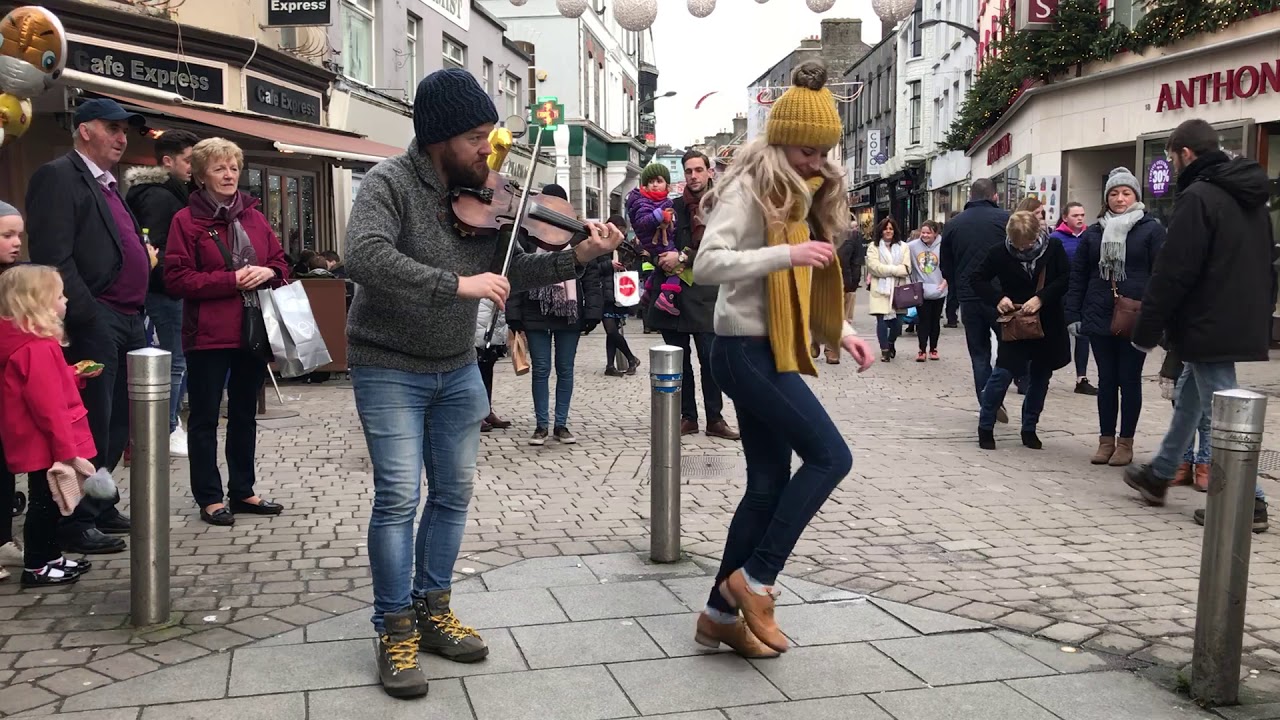 Fergal Scahill's fiddle tune a day 2017 - Day 343! Maggie Pickie!