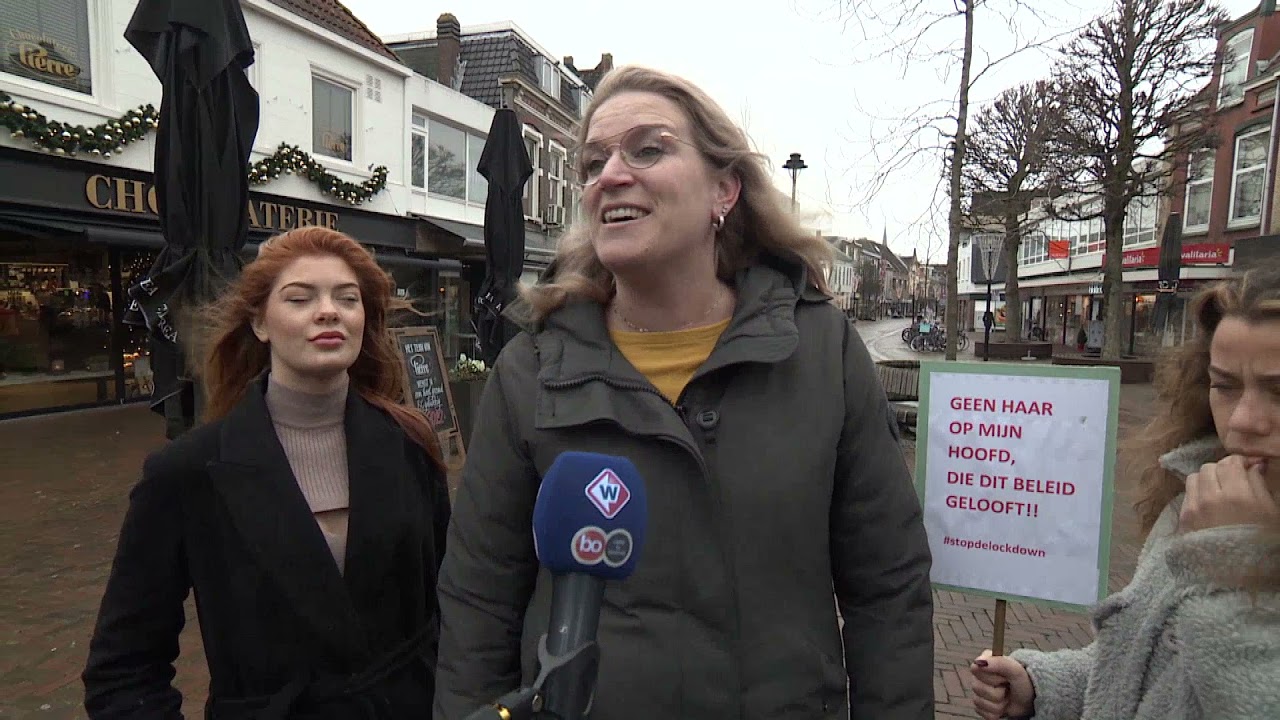 Kappers protesteren in Hillegom
