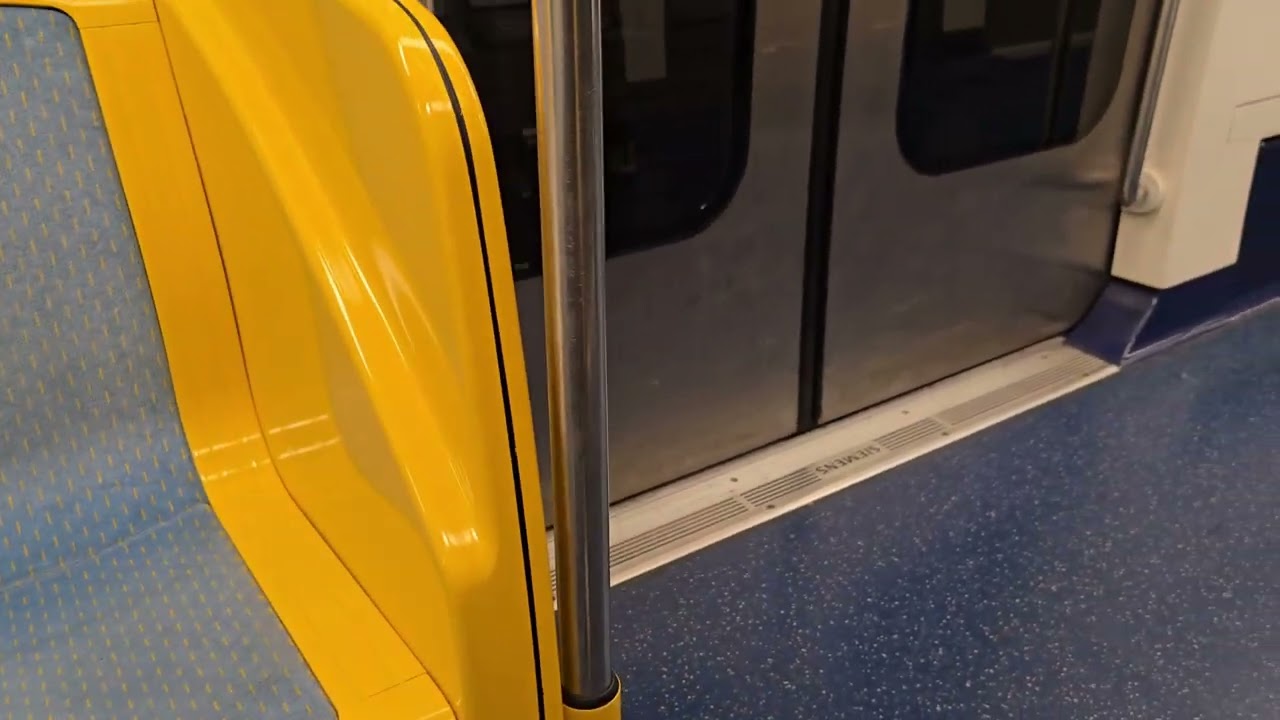Onboard Charles De Gaulle CDG VAL 208 NG train shuttle (FR)