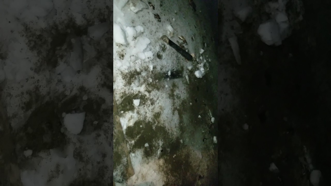 Angry kid gets pissed off at xbox controller and smashes it