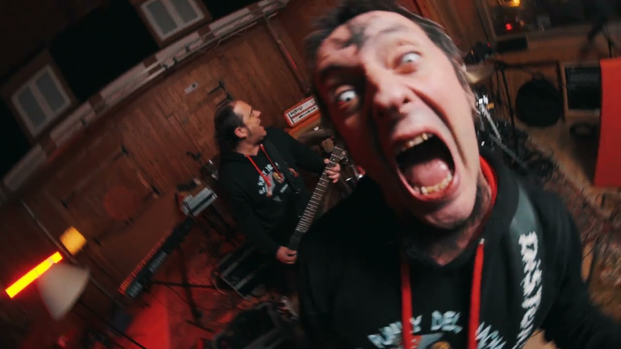 DISTORSION - ROCK'N'ROLL (Videoclip Oficial)