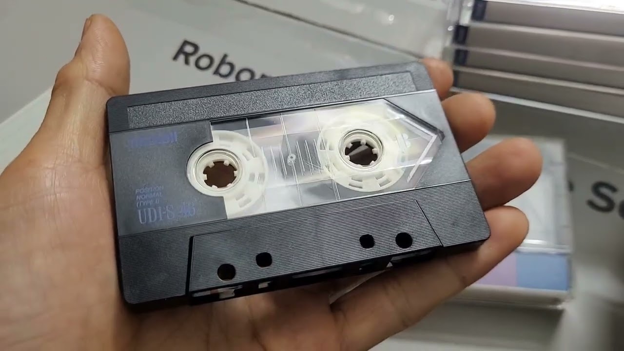 Lô 10c băng cửa sổ lớn,bánh xe to Maxell và TDK