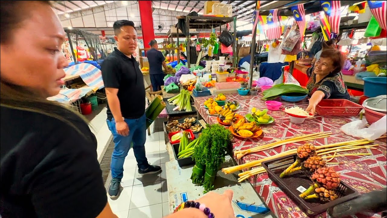Beli Lauk Di Market Bandar Riyal Untuk Dibawa Masak Di Rumah Dexter