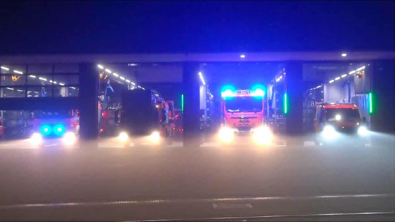 [🛑📟 Alarmfahrten im Herbstnebel | FRW 5 BF Stuttgart] 🚒🚒🚒🚒 L&ouml;schzug | 🚔🚔 Doppel FuStW | 🚑 Leih-RTW