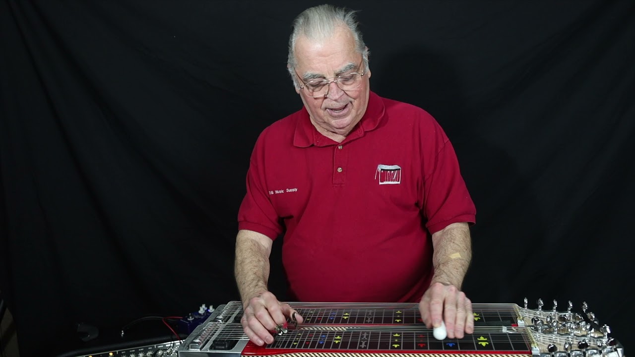 Demonstrating the Hilton delay pedal on a Mullen G2 steel
