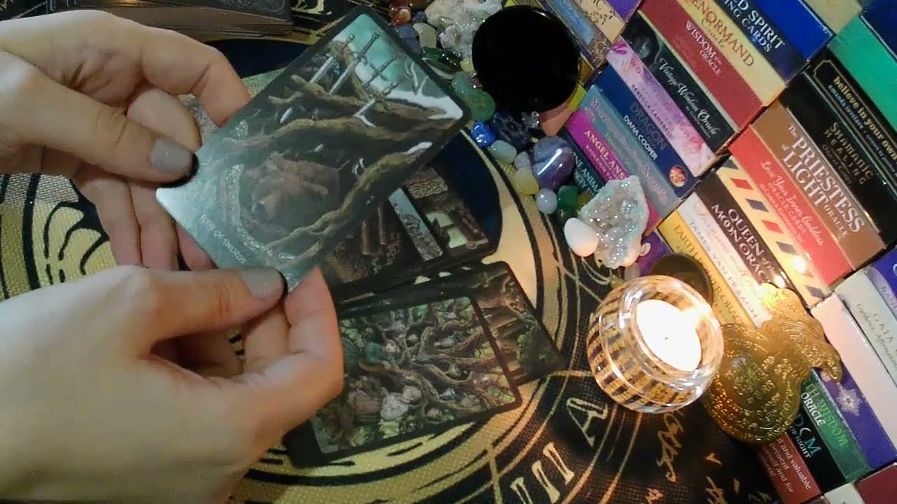 ДА,ТЫ ЖЕ ВЕДЬМА🧙‍♀️❗ПОЧЕМУ ОН ТАК ДУМАЕТ❓ таро расклад ♥️ онлайн гадание
