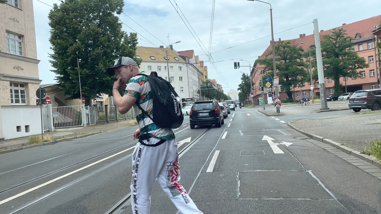 SEV 9 der LVB vom Historischen Straßen Bahnhof nach Thekla