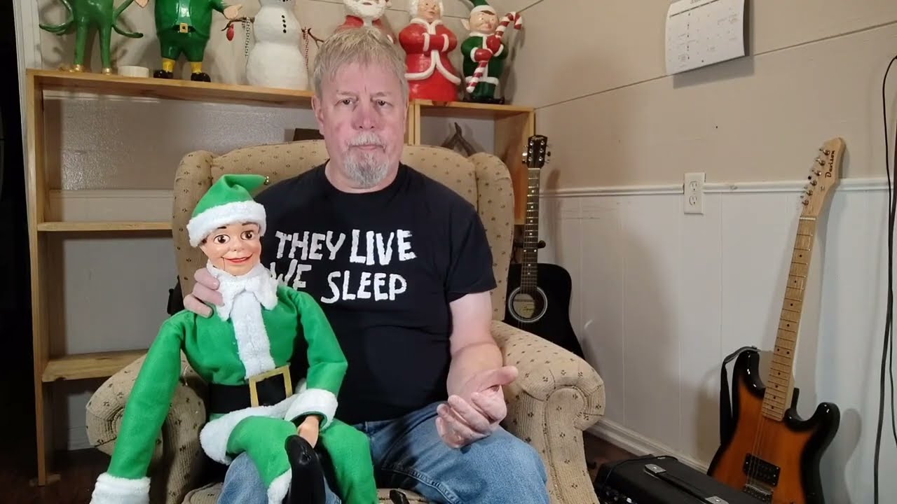 MADE AN ELF COSTUME FOR MY DANNY O'DAY VENTRILOQUIST DUMMY FOR CHRISTMAS