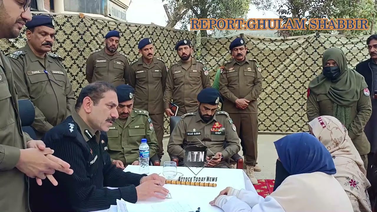 DPO Attock Sardar Mavarhan Khan ilistening to woman problems on the occasion of open court at Rango