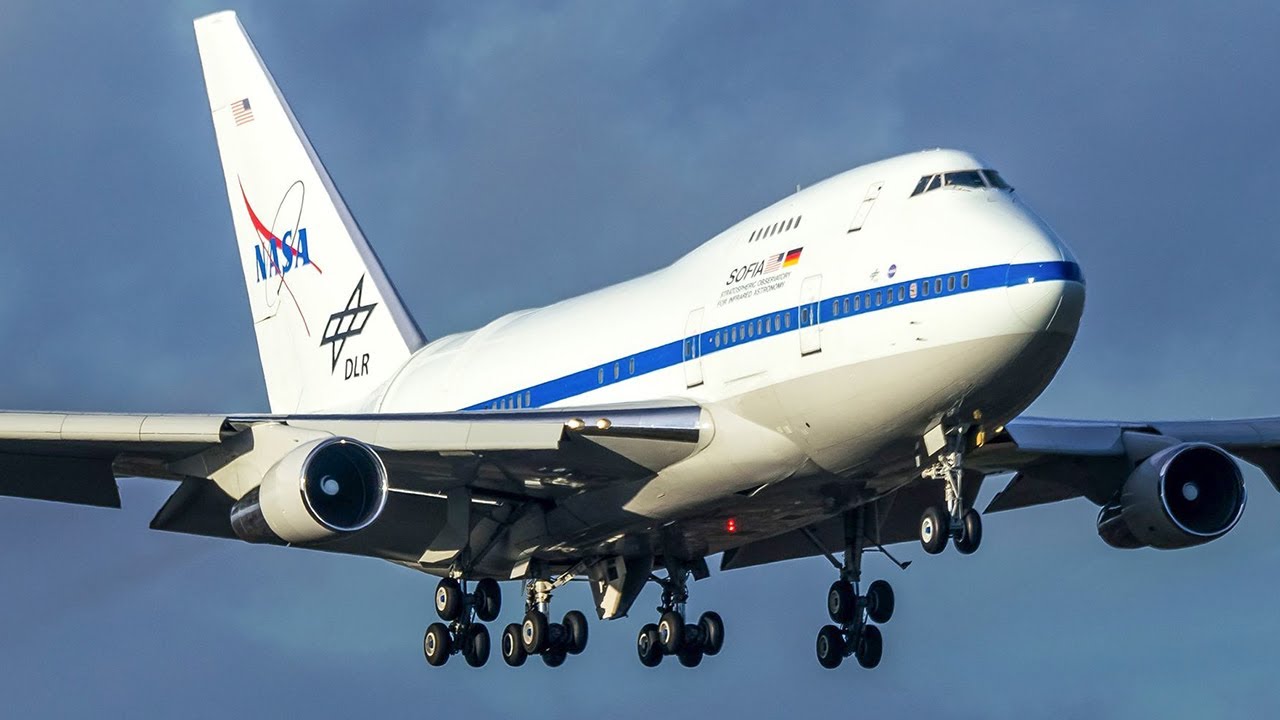 BOEING 747 SP LANDING - THE SHORTEST BOEING 747 in the world (4K)
