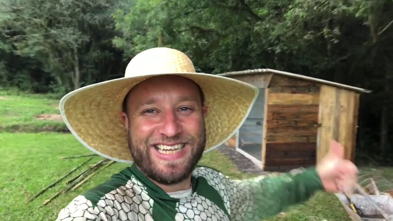 Terminei o Galinheiro mais FUNCIONAL da internet