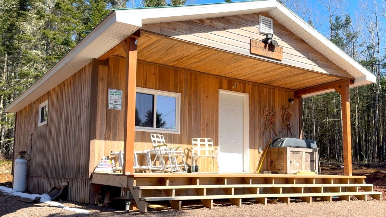 20 x 30 Cabin Tour