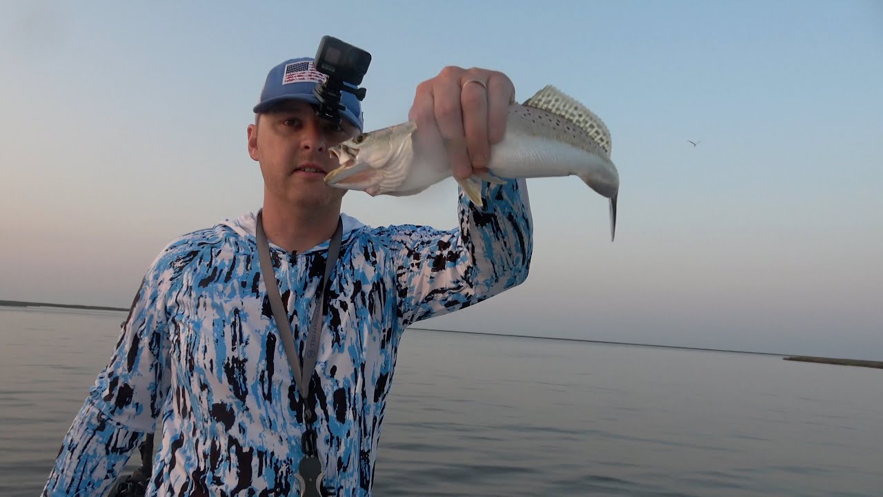Finding Trout and Redfish in the Biloxi Marsh!