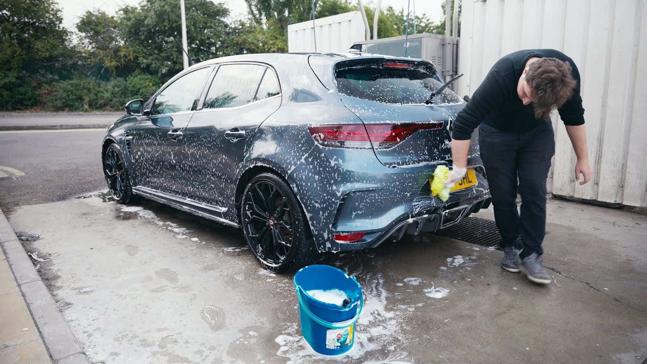 How to quickly detail your car (everything you need to know)