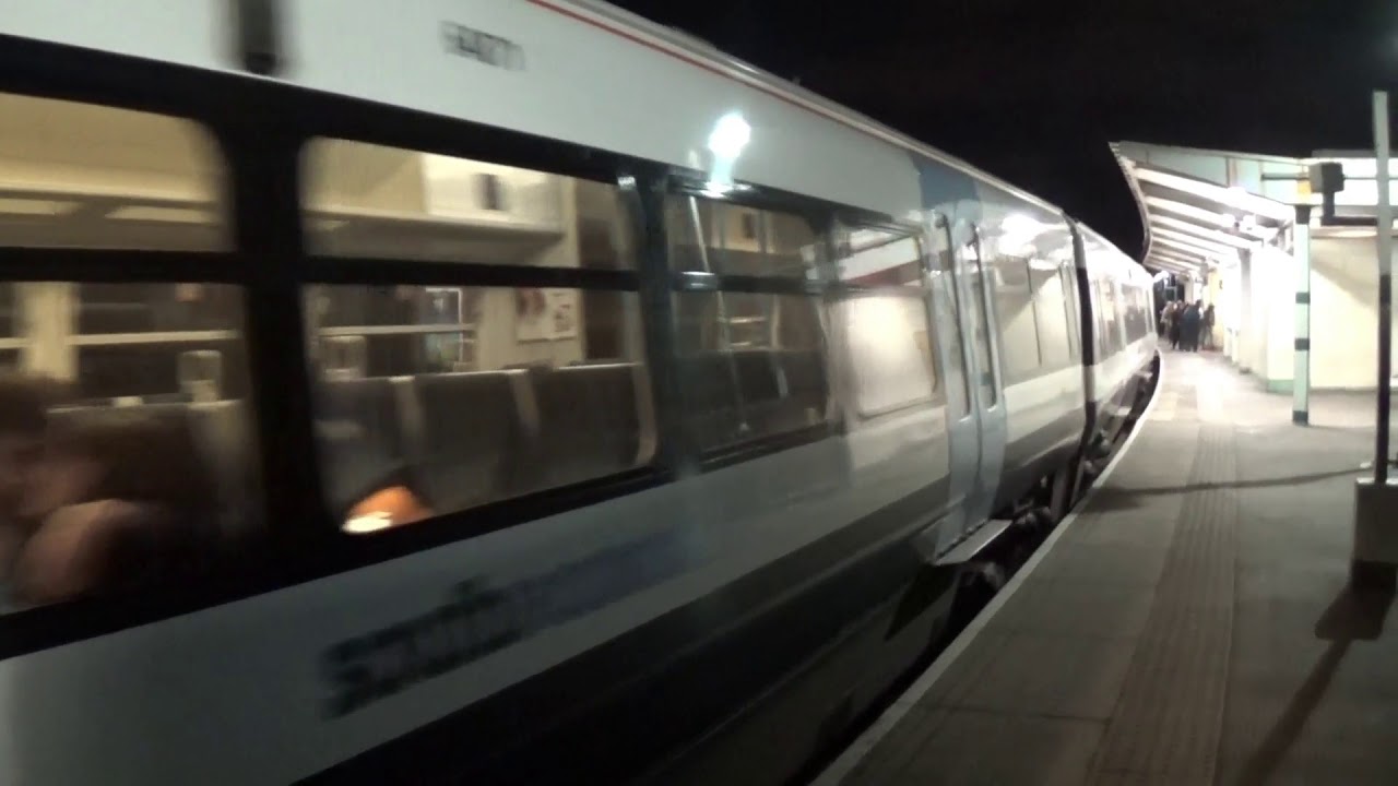 Class 465/466 combo departing Peckham Rye - 26/10/2018