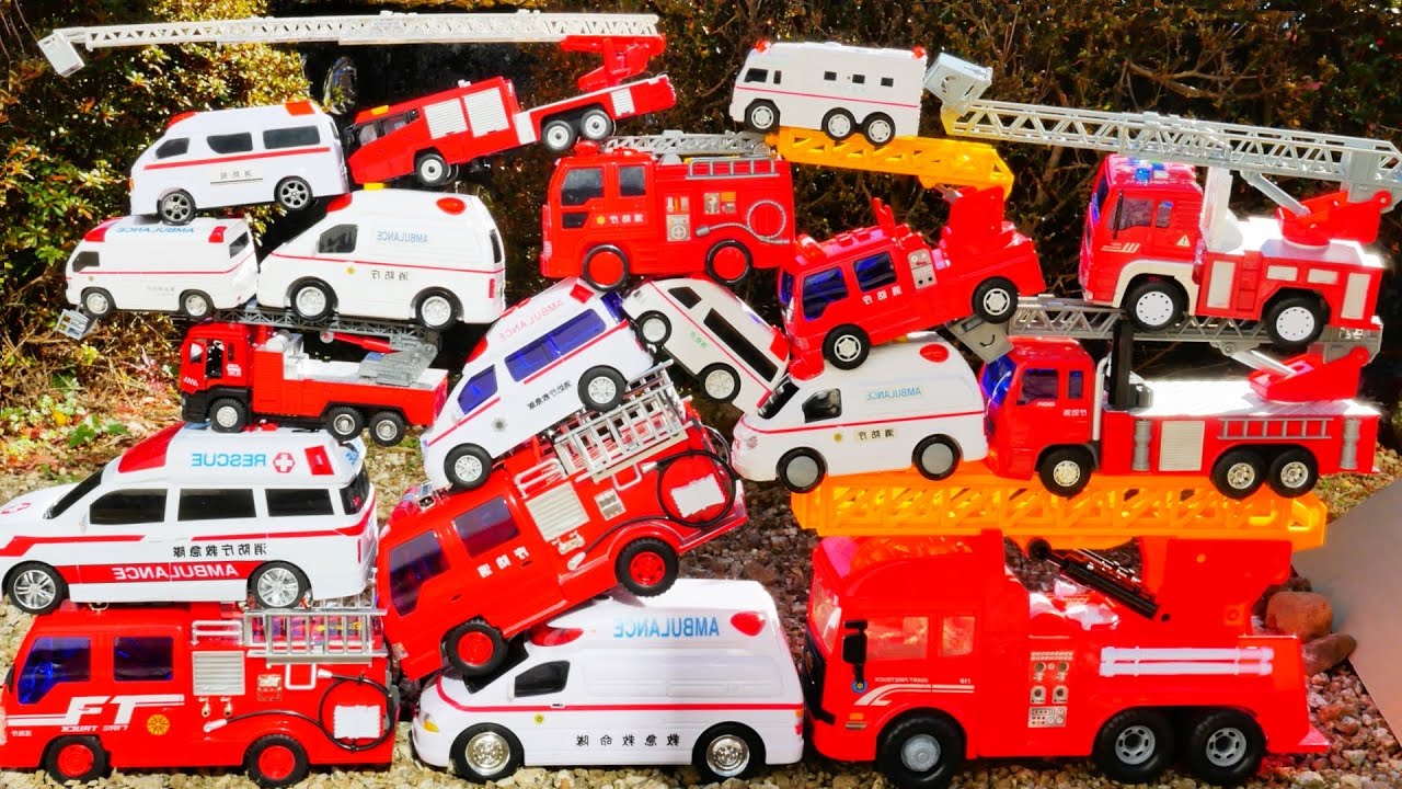 救急車＆消防車のミニカーが坂道を走る！ Ambulance & Fire Engine Model Collection Drive ASMR
