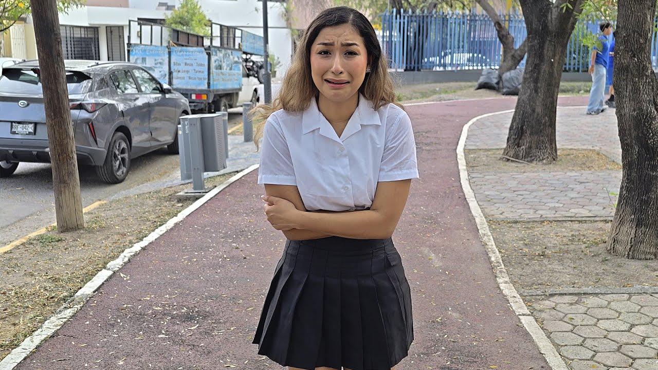 Alumna se escapa de clases con su maestro 😭 la razón nos rompió en llanto