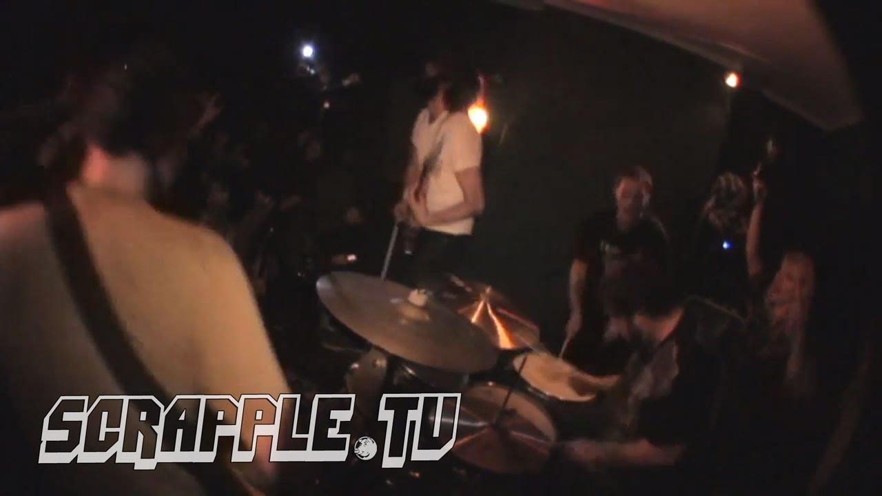 Algernon Cadwallader Performs 