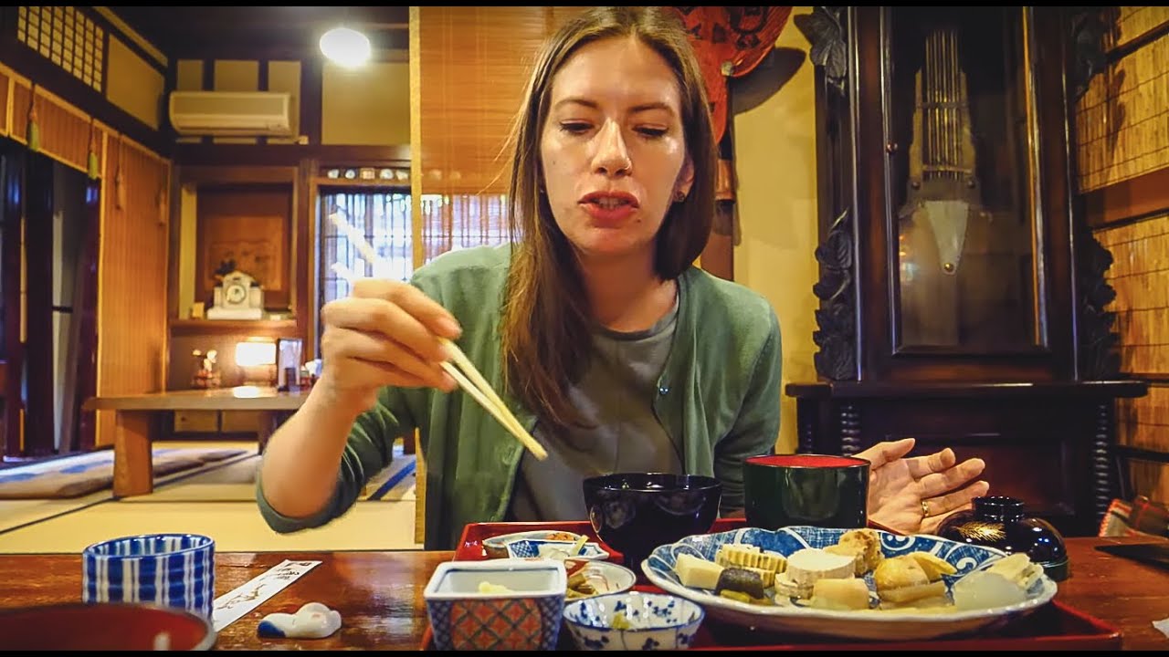 Almuerzo de Sansai (山菜) y Tofu en Takayama 🥢🥗🍲 Vegetales Silvestres, Tradición y Precios 🇯🇵🌱🌧️