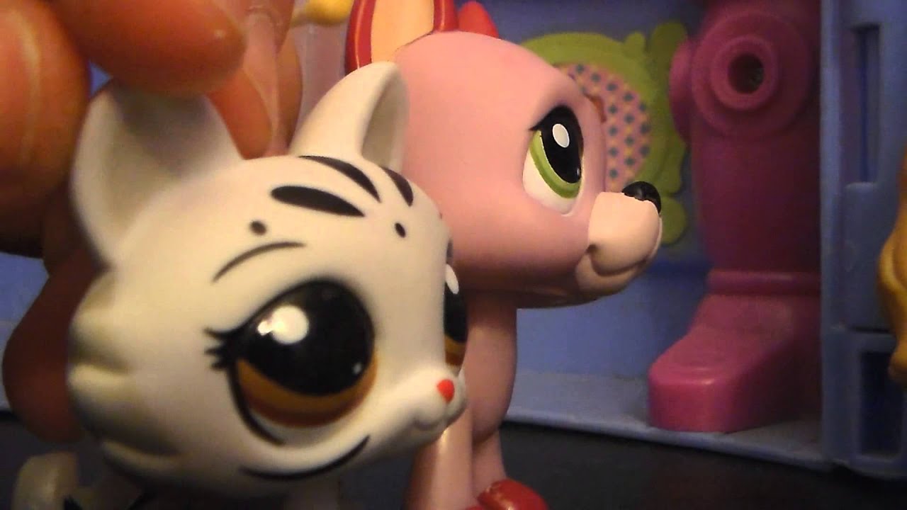 Littlest Pet Shop: Madison Episode 1 (A Very Madison Christmas!) {PART 1/3}