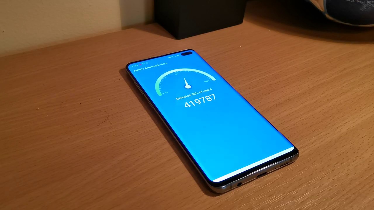 Samsung Galaxy S10 Plus 8/128 Exynos 9820 Antutu Benchmark Test