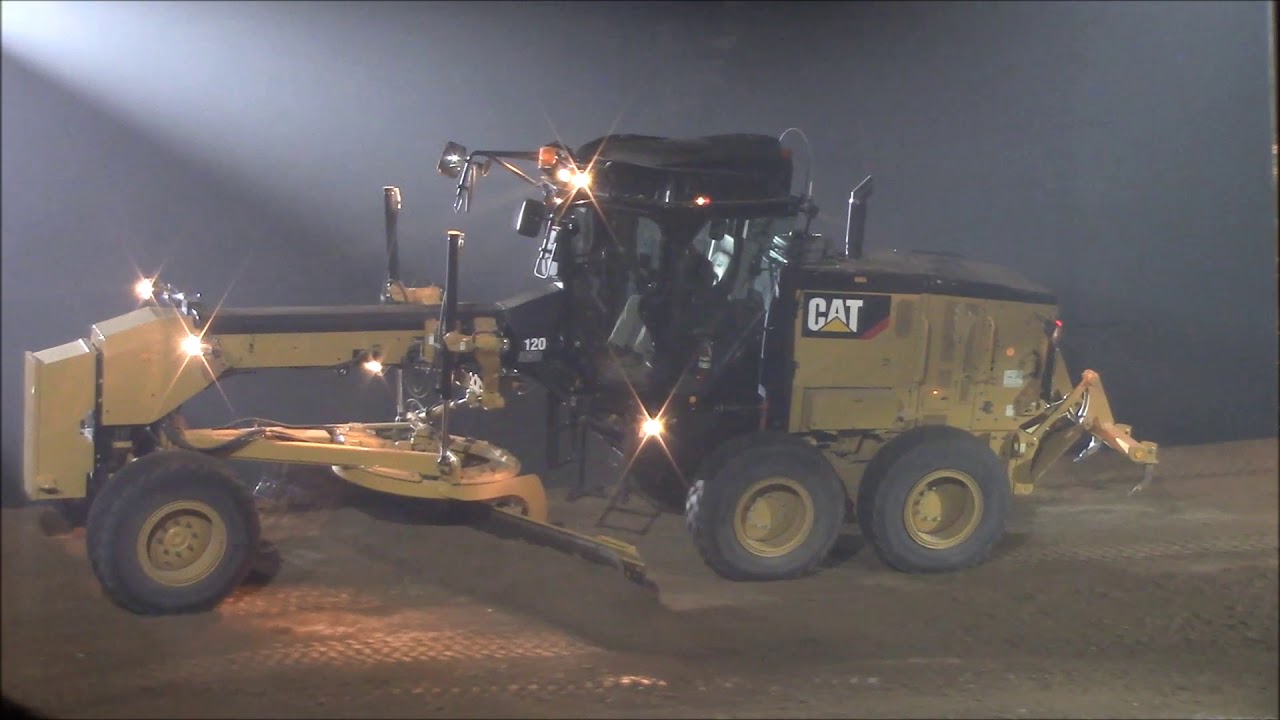 New Caterpillar Motor Graders Offer Return to Lever Control