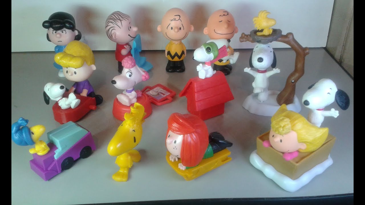 Snoopy e Charlie Brown Peanuts Mc Lanche Feliz Janeiro 2016