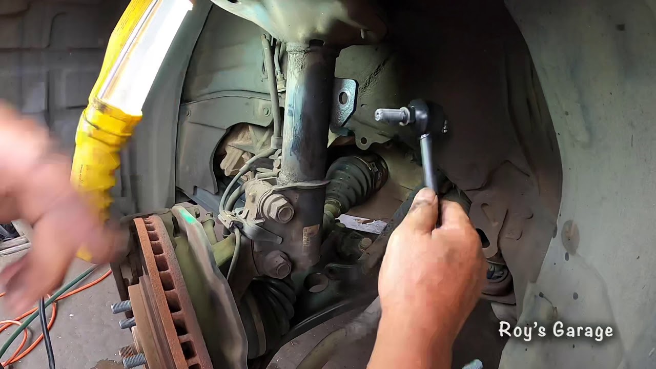 How to Replace the Sway Bar Link on a 2005 Lexus ES 330