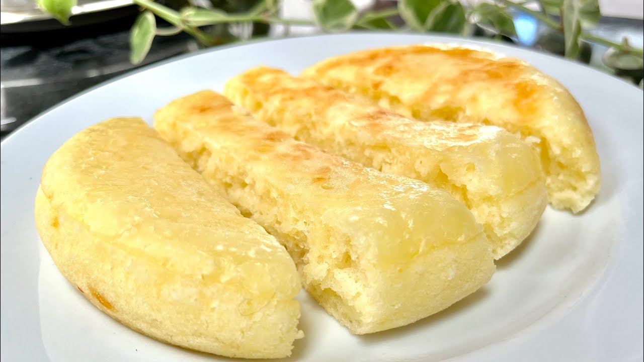 ESSE PÃOZINHO CREMOSO SALVA MEU CAFÉ DA MANHÃ! MISTURE TAPIOCA E 1 OVO - FALSO PÃO DE QUEIJO 😍