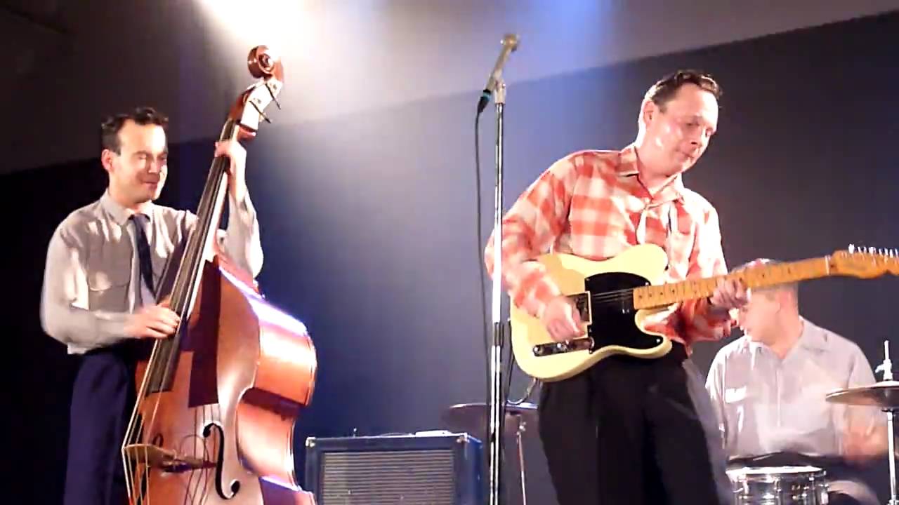 The Round Up Boys - Whatcha Gonna Do - 