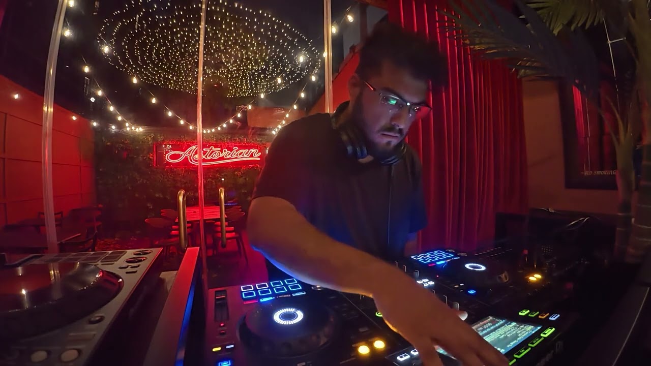 OPEN DECKS COLLECTIVE: HOUSE, BREAK BEATS, POP DEEP-HOUSE, TECH-HOUSE, GARAGE HOUSE. (DJ SHOWCASE)