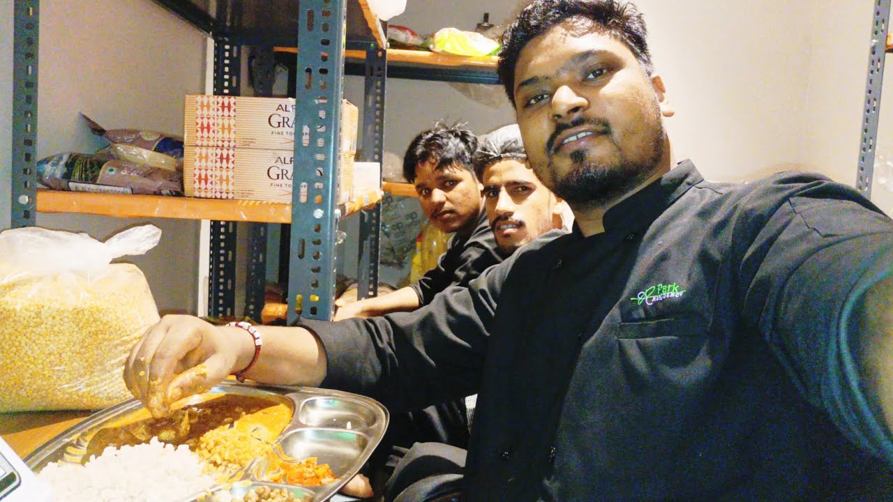  SABNE Ik SAATH KHANA KHAYA Dil ❤️Khush Ho Gaya khana Banane Wala 😊