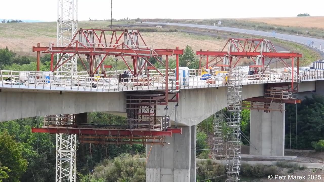 Obchvat a přemostění obce Žiželice - Srpen 2025